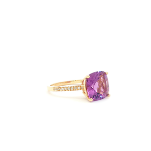 Amethyst Cushion Cut Cocktail Ring in Yellow Gold 2.92 14K 0.09 TDW